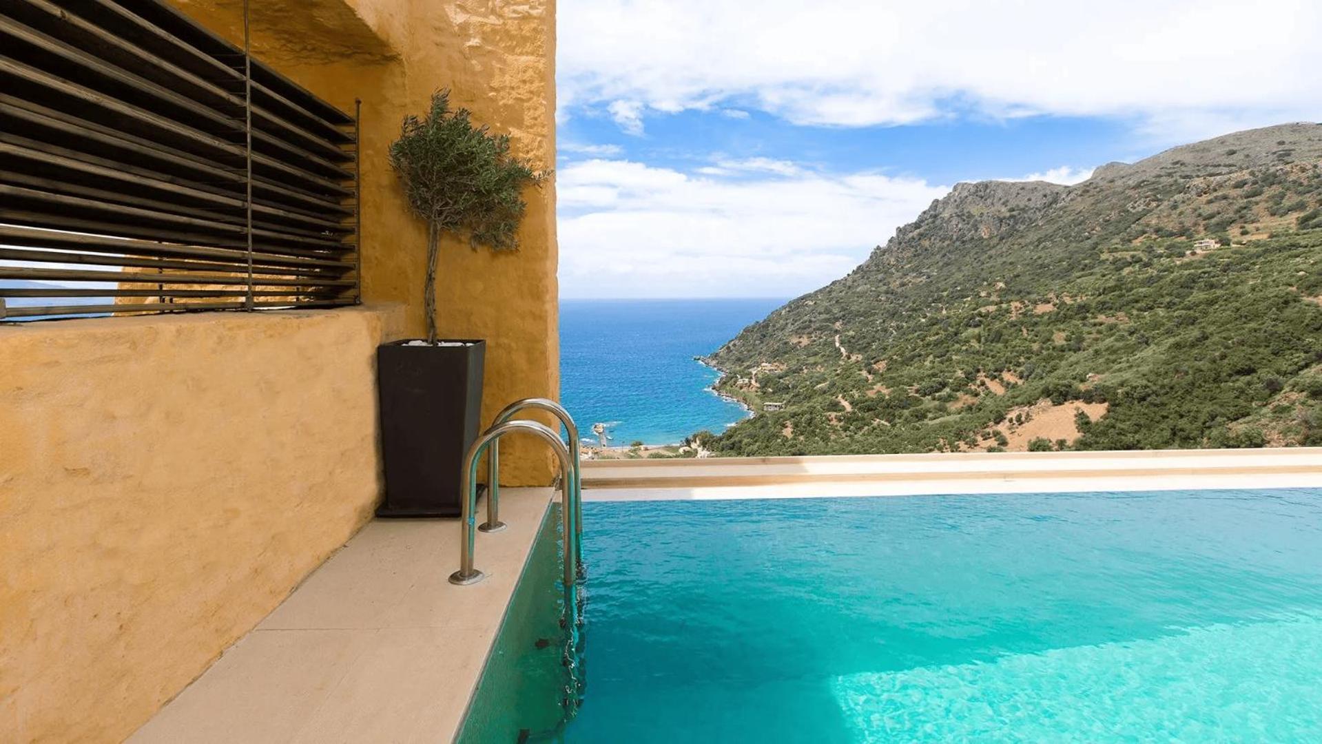 Beachfront Ravdoucha Epavlis Eleni Villa - Pool, Hot Tub, Gym, Sauna, Private Parking, Wifi Chania  Exterior foto